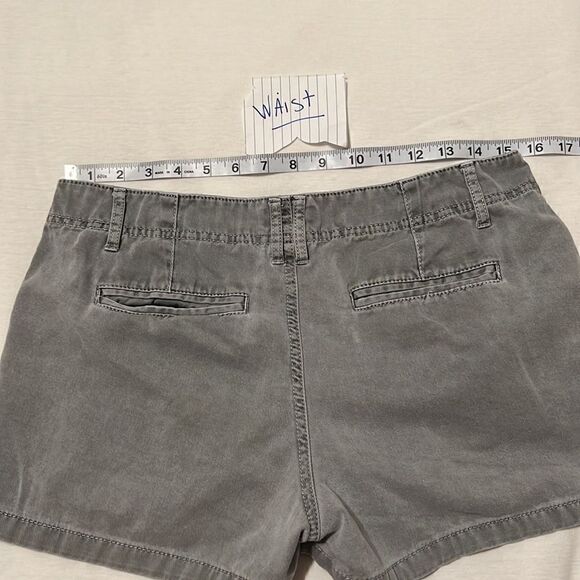 Merona size 8 grey denim jeans short shorts EUC - Picture 7 of 9